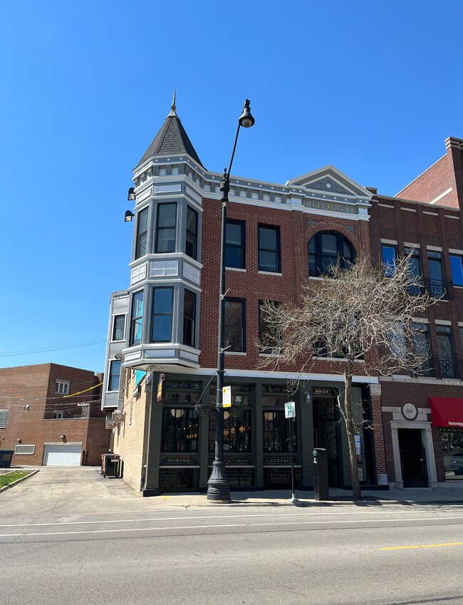 Primary Photo - 2624 N Lincoln Ave