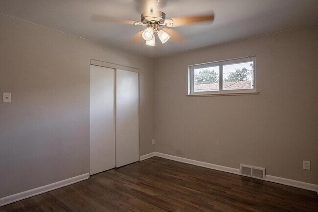Building Photo - Charming duplex in Platt Park for rent