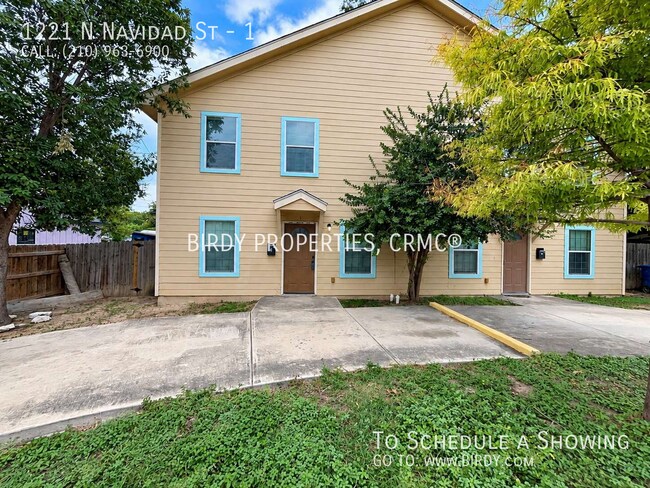Building Photo - 1221 N Navidad St