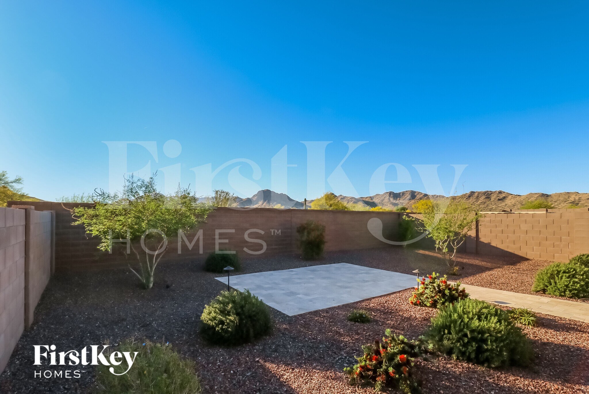 Building Photo - 8411 S 164th Dr