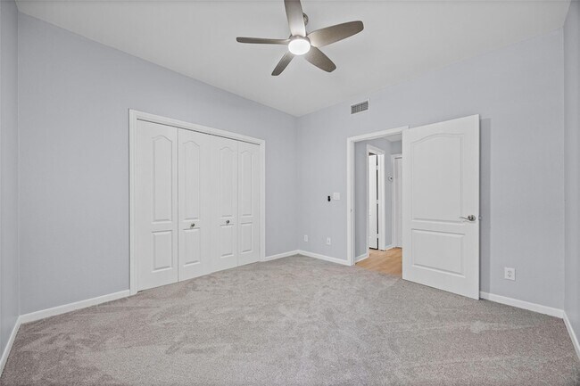 Building Photo - 6000 Shepherd Mountain Cove