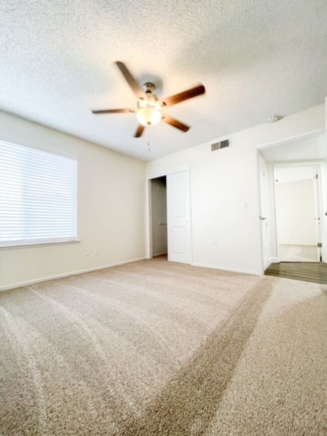 Interior Photo - Jackson Park Place