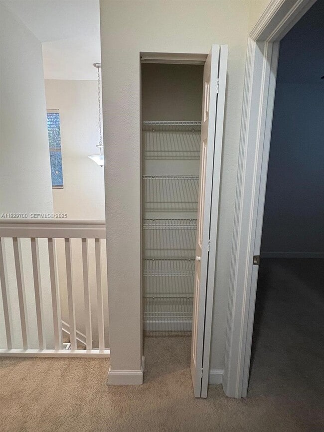 Building Photo - 9426 SW 171st Ct