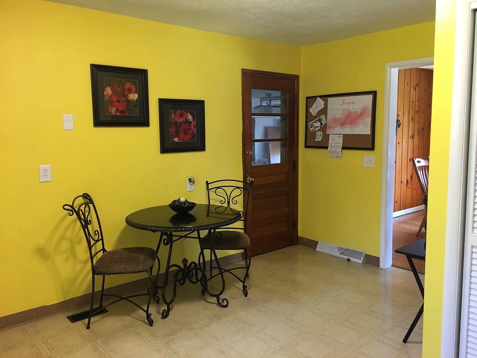 Building Photo - 131 N Hillsdale Dr