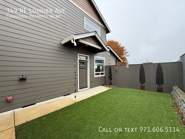 Building Photo - 349 NE Lovrien Ave