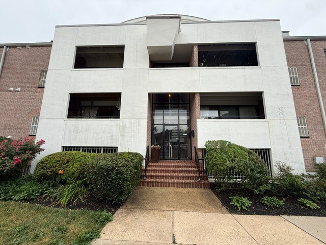 Building Photo - 4358 Cherry Hill Rd