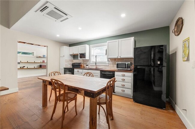 Building Photo - 948 Margaret Pl NW