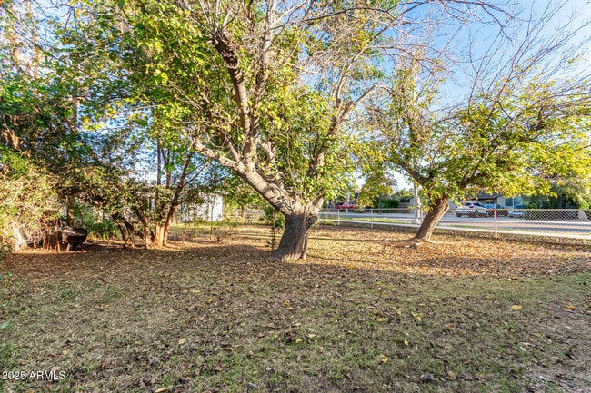 Building Photo - 1235 S Roosevelt St