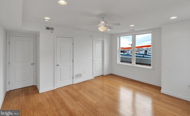 Building Photo - 2126 S 4th St
