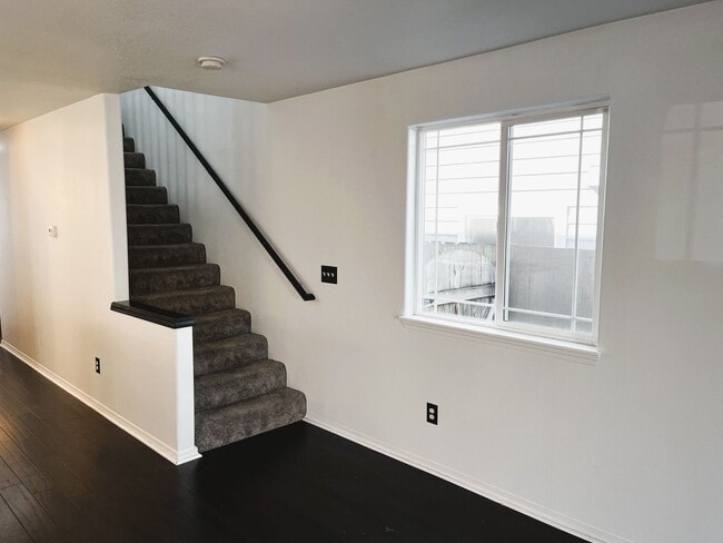 Building Photo - 3-Bedroom Home in vibrant Kenton neighborh...