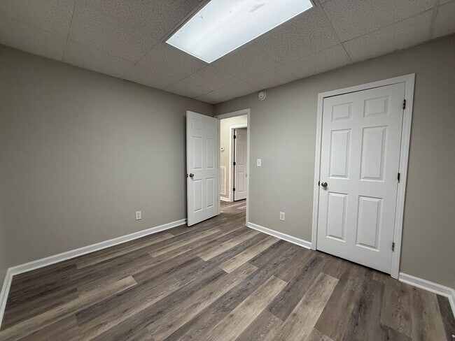 Building Photo - 270 Bailey St