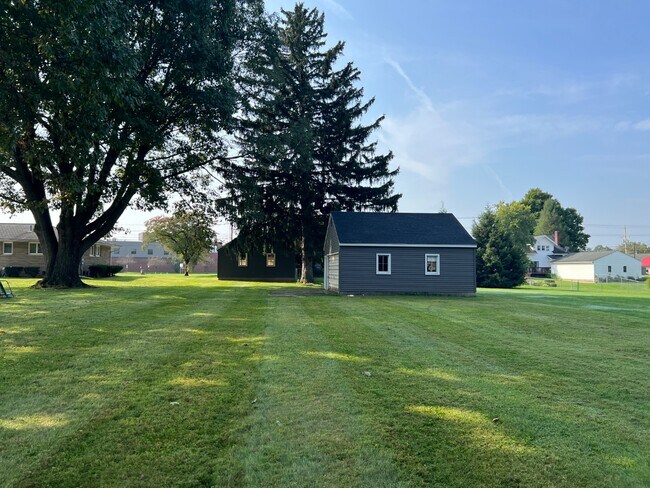 Building Photo - 1752 Parsons Ln
