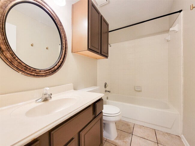 Building Photo - 12226 Cardston Ct