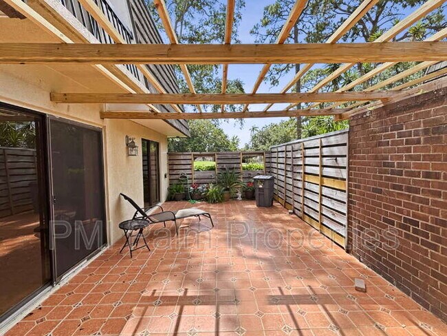 Building Photo - 1608 16th Terrace