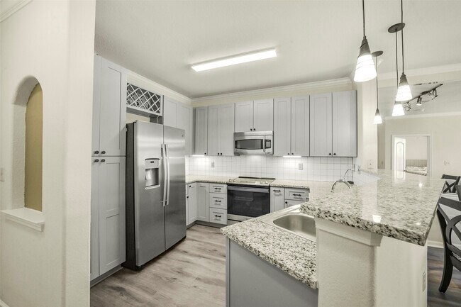 Building Photo - 1711 Old Spanish Trl