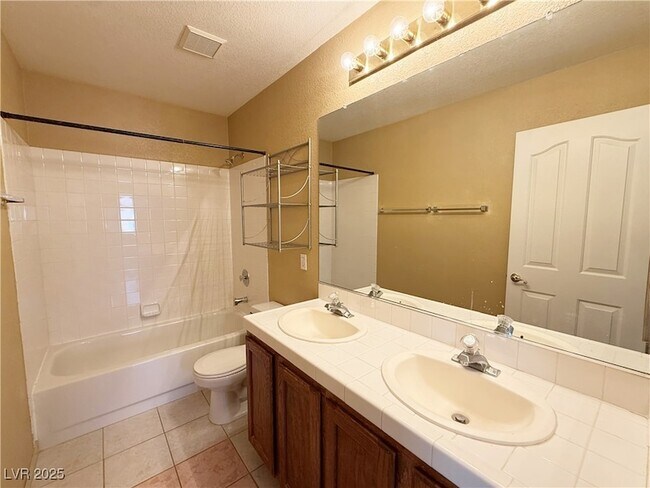 Building Photo - 7761 Locke Haven Dr