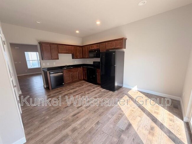 Building Photo - 300-D PACIFIC DRIVE