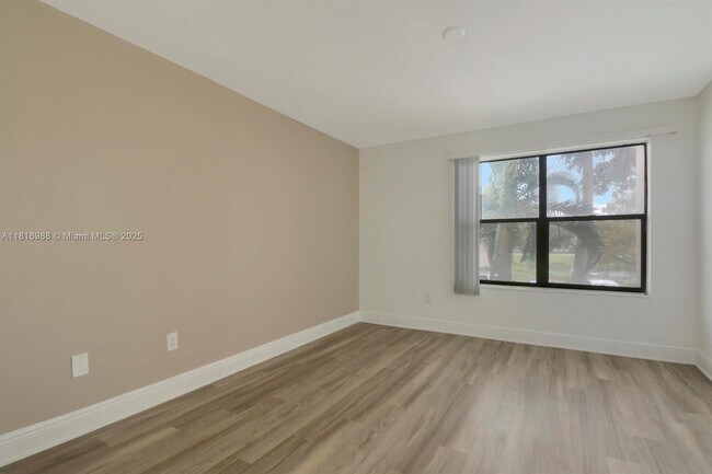 Building Photo - 4341 W McNab Rd