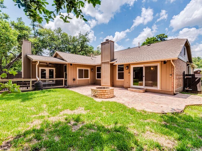 Building Photo - 808 Timber Trail