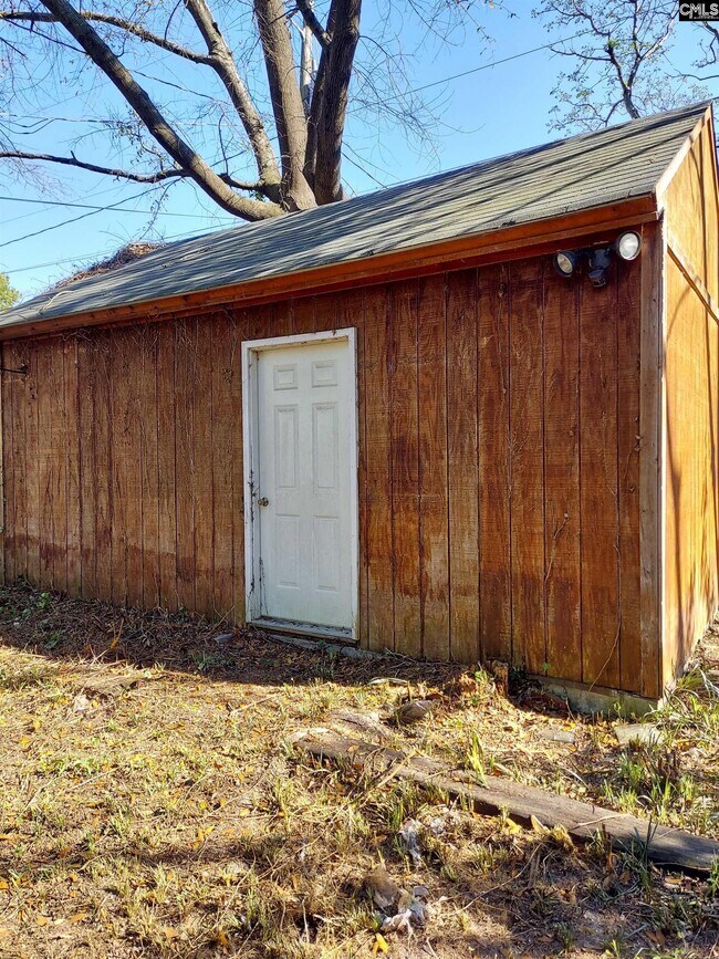 Building Photo - 1713 Lacy St