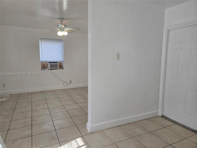 Building Photo - 408 NW 8th St