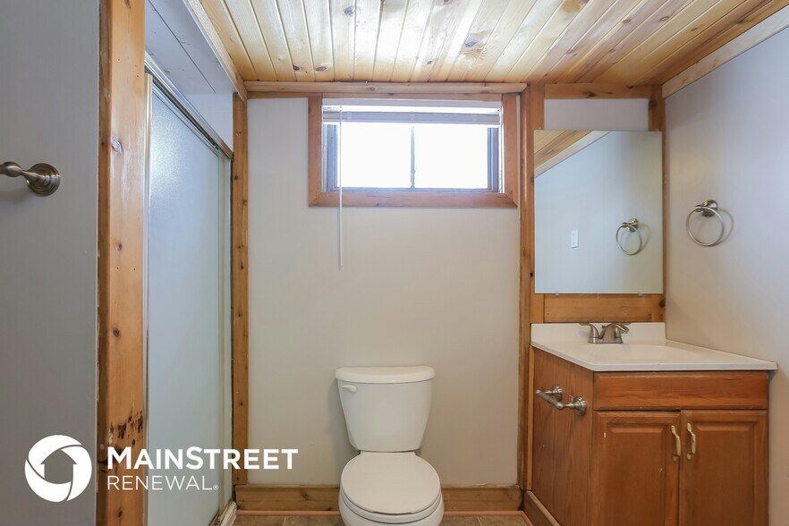 Building Photo - 3605 Randall Dr
