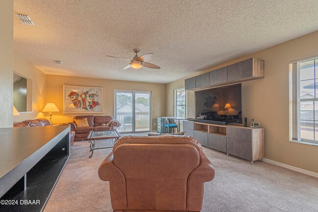 Building Photo - 6236 Clover Bend Dr