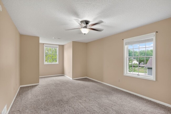 Building Photo - Spacious 4BR House in Columbia