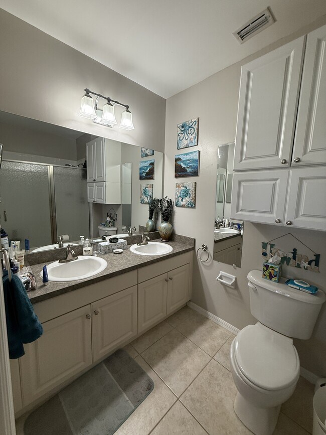 Building Photo - 2160 Heron Lake Dr