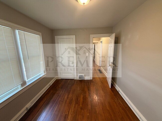 Building Photo - 5607 Virginia Ave