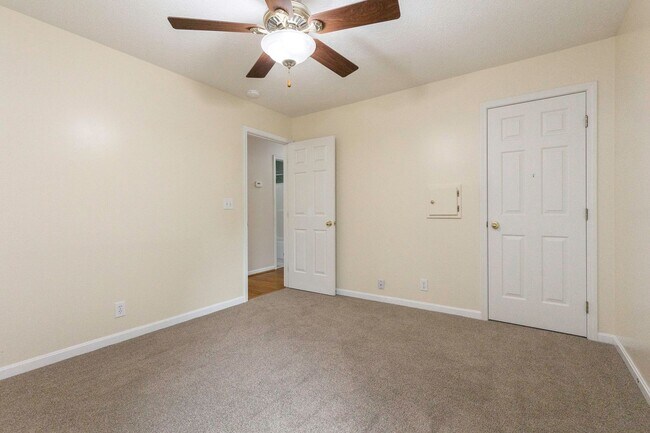 Building Photo - 10005 Brighton Springs Ct