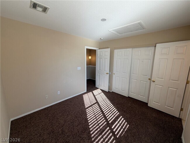 Building Photo - 9936 Fountain Walk Ave