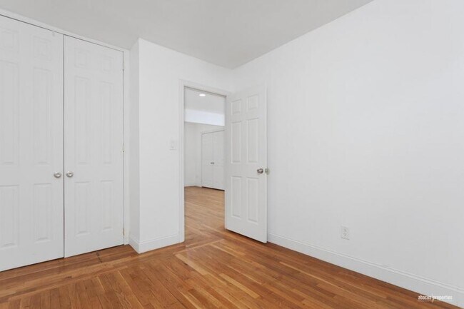 Building Photo - 1 bedroom in Brooklyn NY 11218