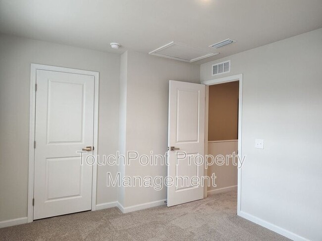 Building Photo - 6619 Addax Wy
