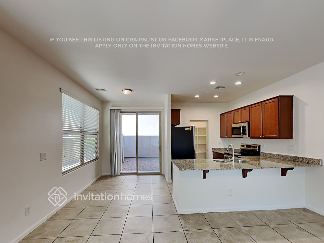 Building Photo - 1475 S Sinova Ave