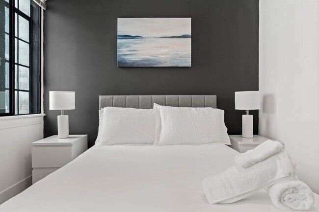 Building Photo - 111-23 N 15th St