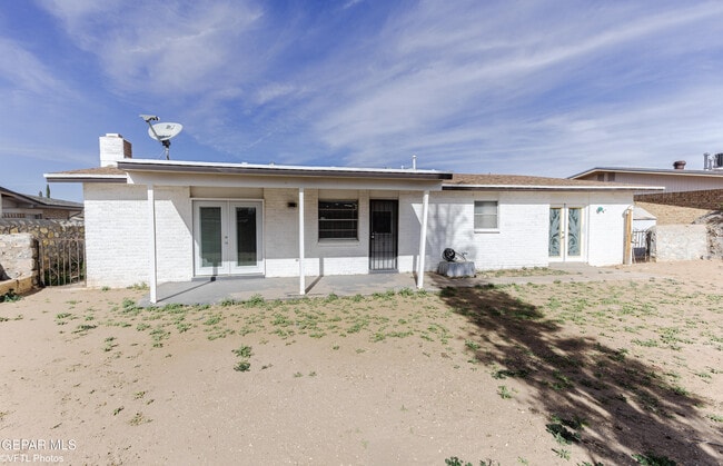 Building Photo - 7304 Gran Vida Dr