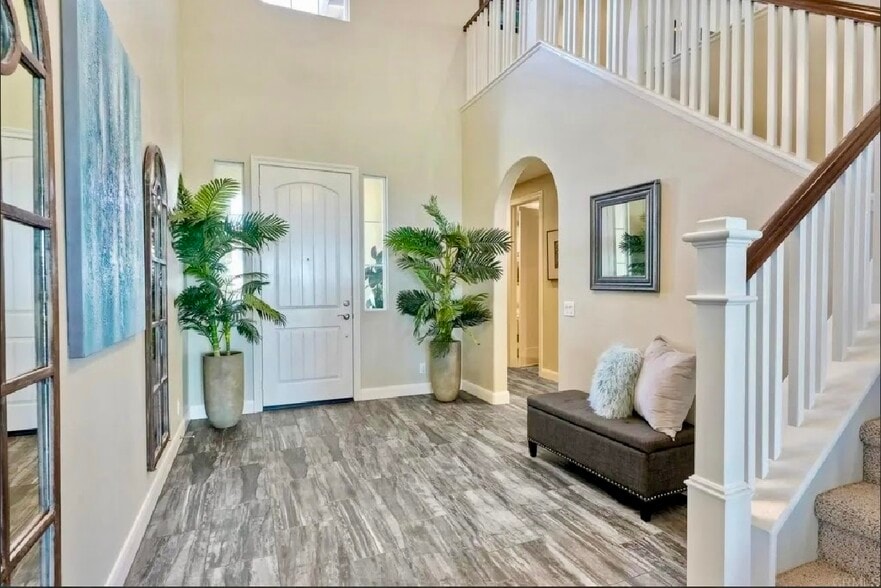 Building Photo - 218 Newport Pier Way