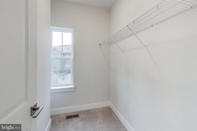 Building Photo - 3897 Hillview Ct