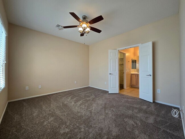 Building Photo - 3 BED / 2 BATH SINGLE STORY HOME IN SUN CI...