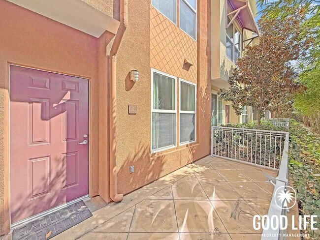 Building Photo - 12668 W Chapman Ave