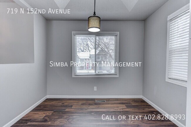Building Photo - 719 N 152nd Ave