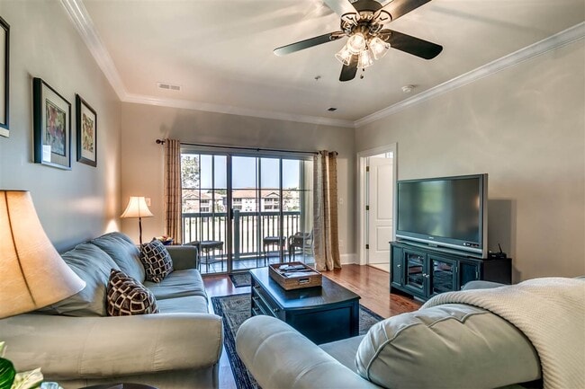 Building Photo - 2180 Waterview Dr