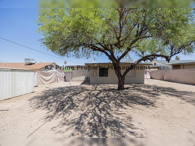 Building Photo - 321 W Winston Dr
