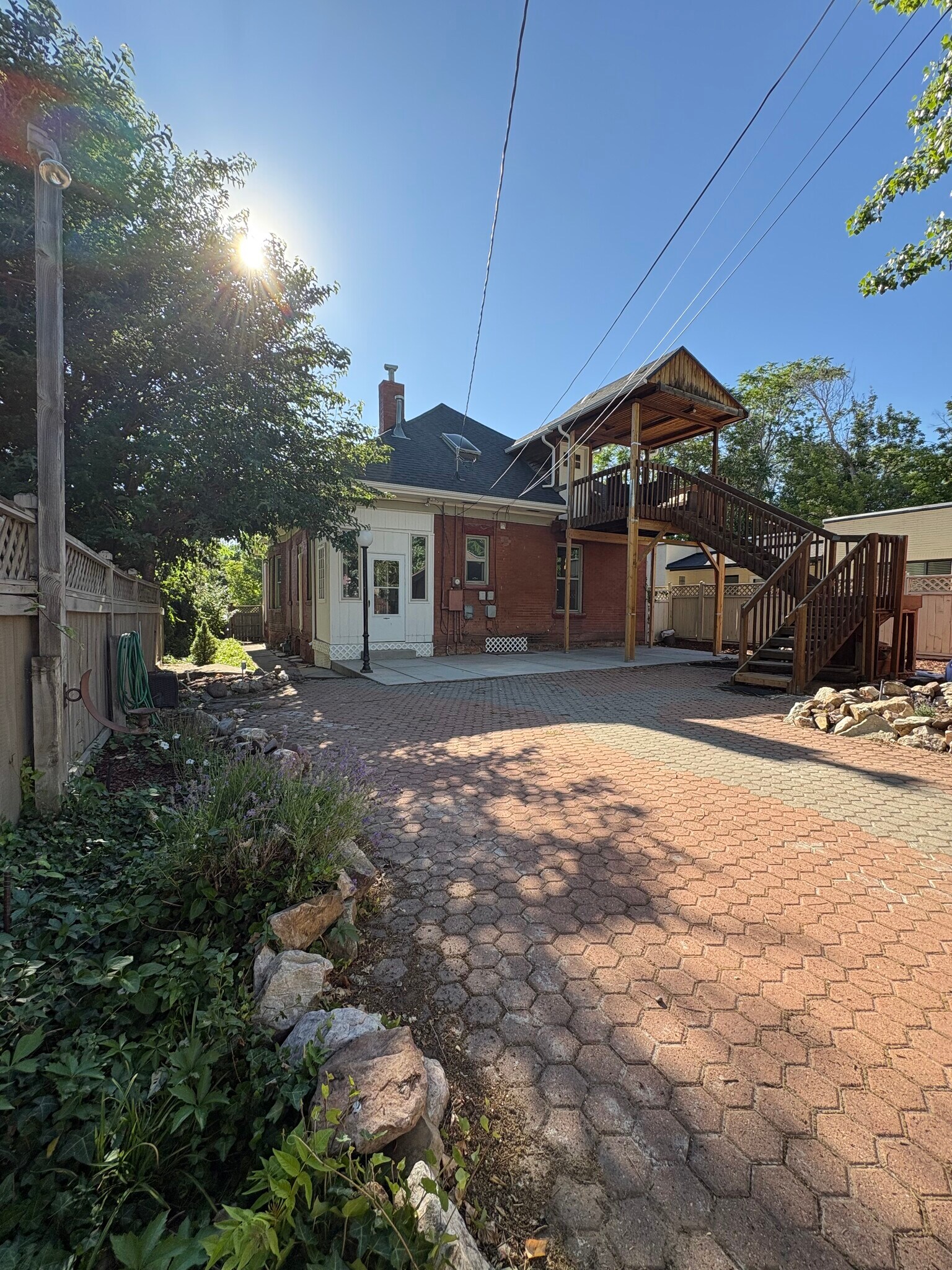 Building Photo - 859 S 900 E