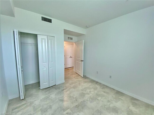 Building Photo - 6015 Ellerston Wy