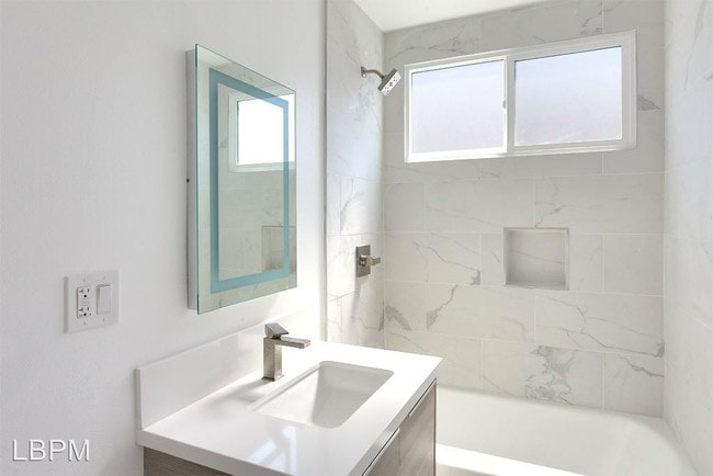 Building Photo - 4233-4239 Burns Ave