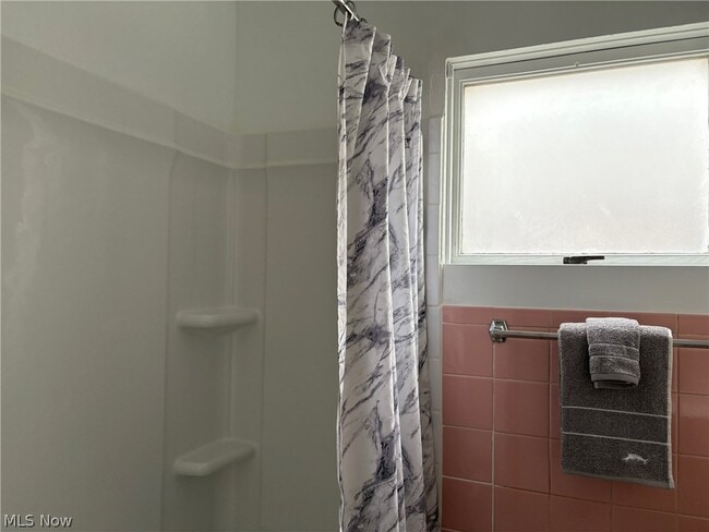 Building Photo - 1771 Tanglewood Dr