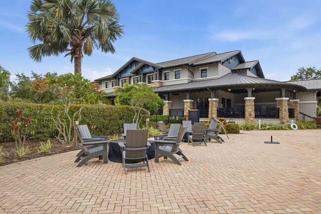 Building Photo - Resort Style Amenities near Gulf Beaches