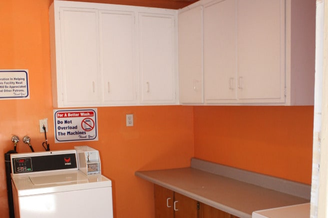 Triplex Coin On-site Laundry - 2322 E 2nd St